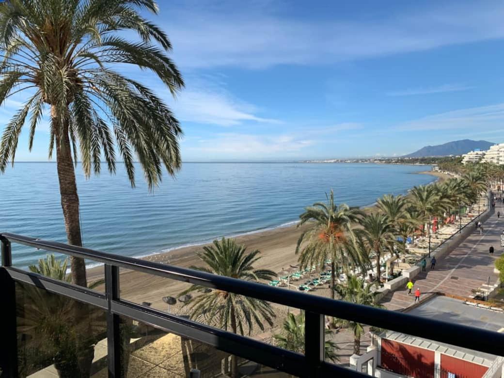 Marbella Beachfront Apartment 外观 照片